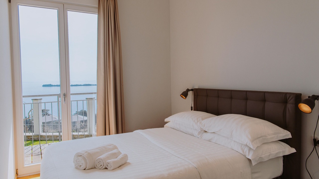 Photo of Bedroom in Gardone Riviera