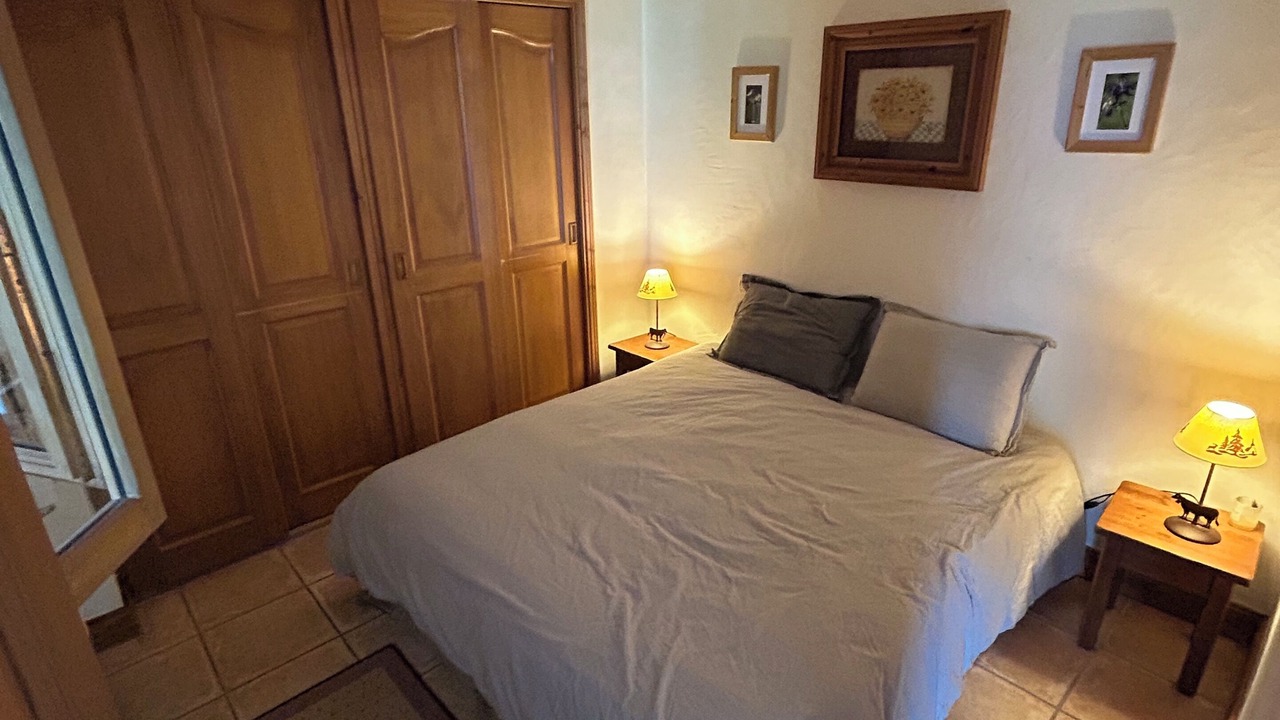 Photo of Bedroom in Arc-1800