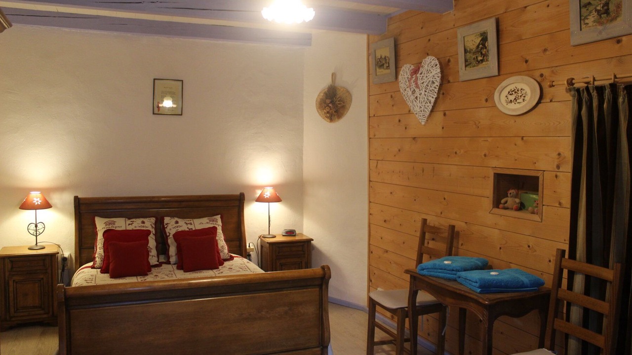 Photo of Bedroom in Alex