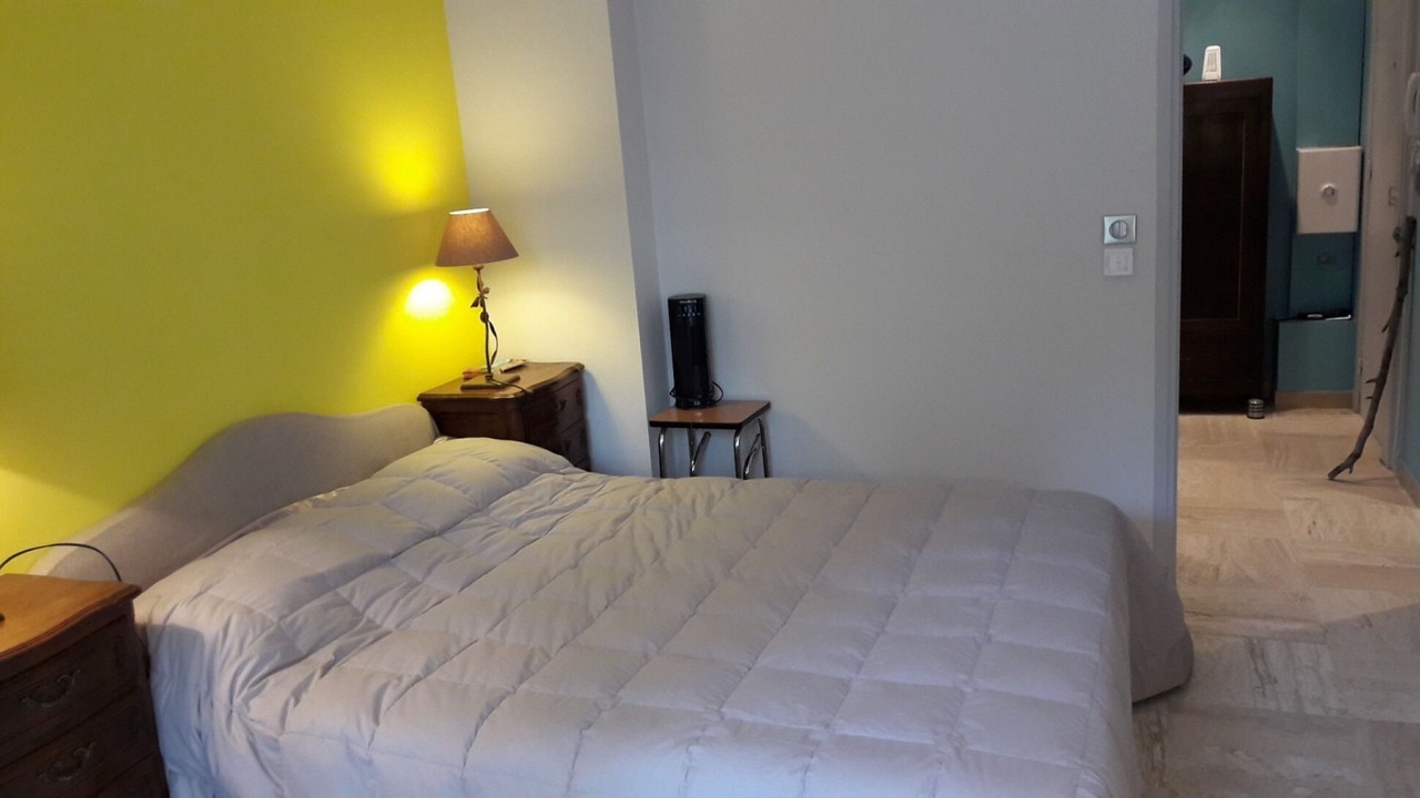 Photo of Bedroom in Carnot