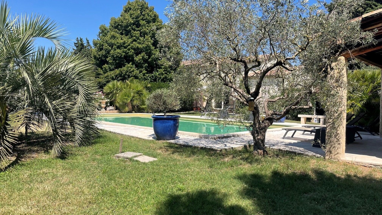 Photo of Outdoor in Caumont-sur-Durance