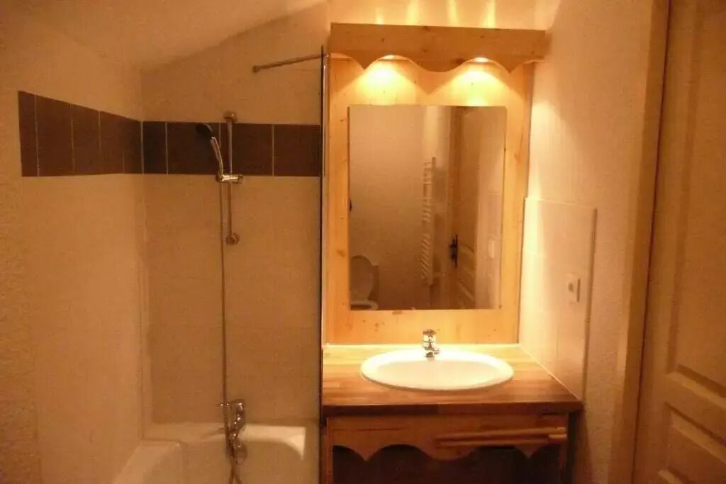 Photo of Bathroom in Orelle