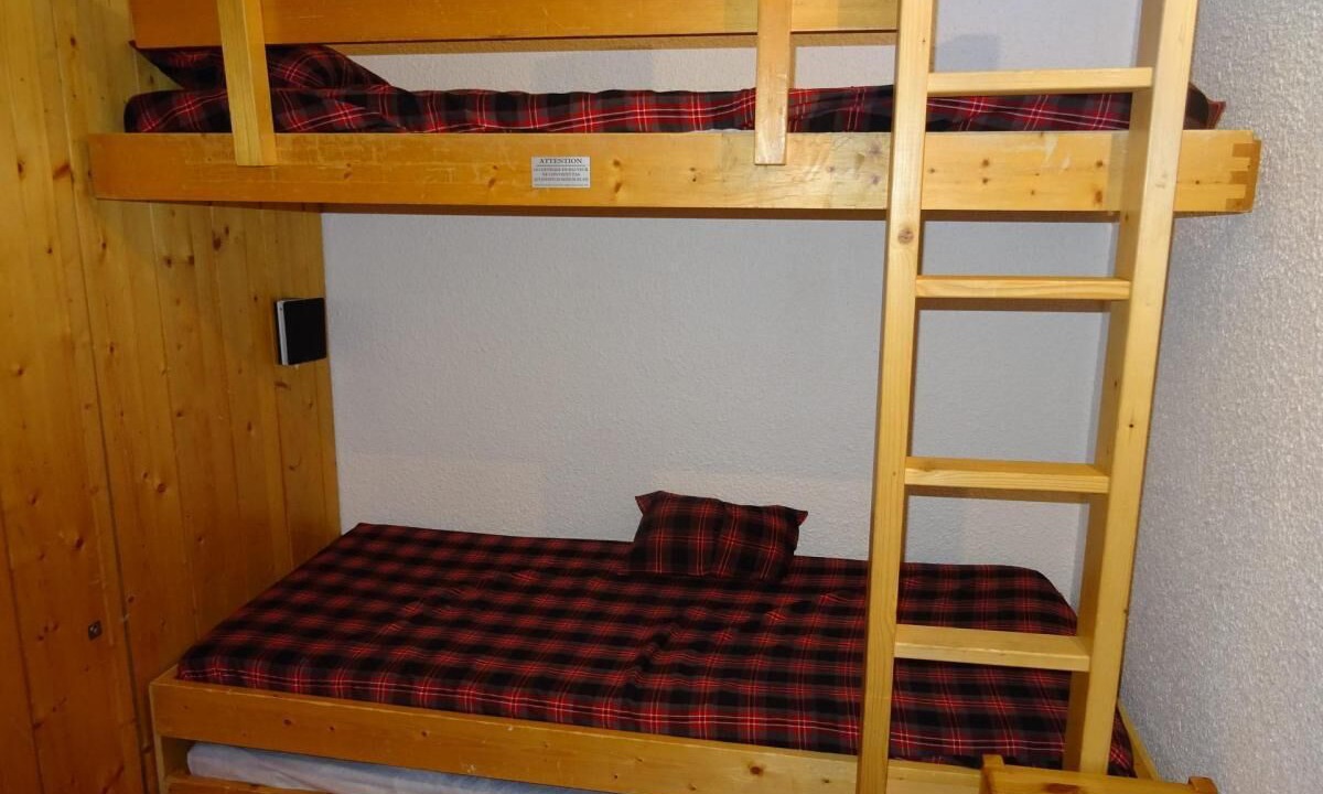 Photo of Bedroom in Arc-1800