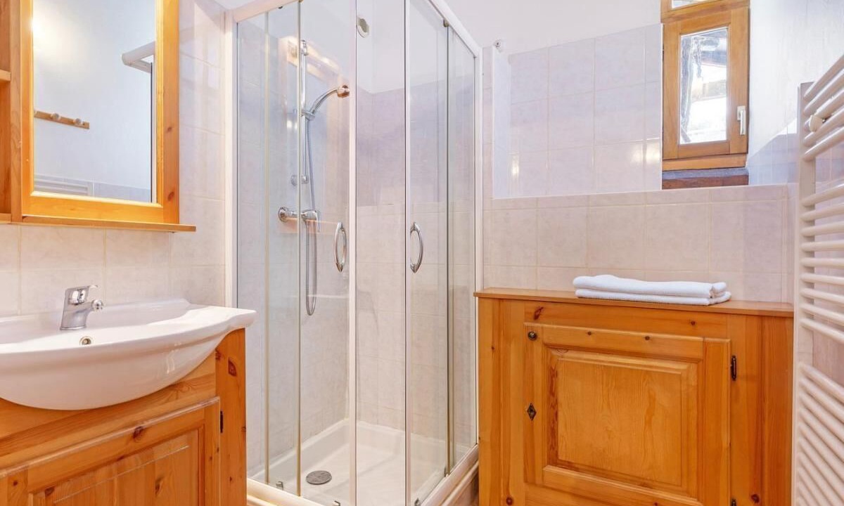 Photo of Bathroom in Praranger
