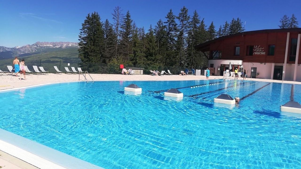 Photo of Outdoor in Arc-1800