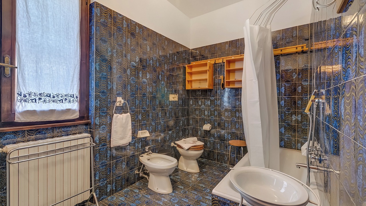 Photo of Bathroom in Reno