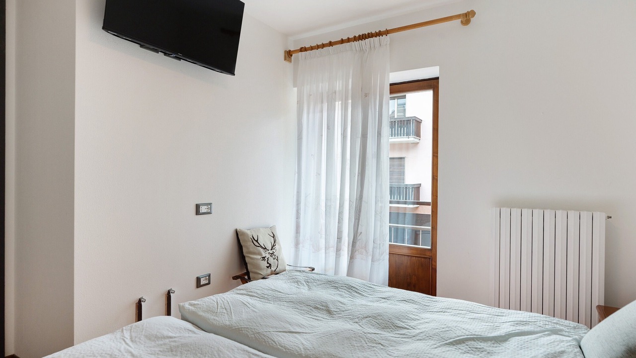 Photo of Bedroom in Pellizzano