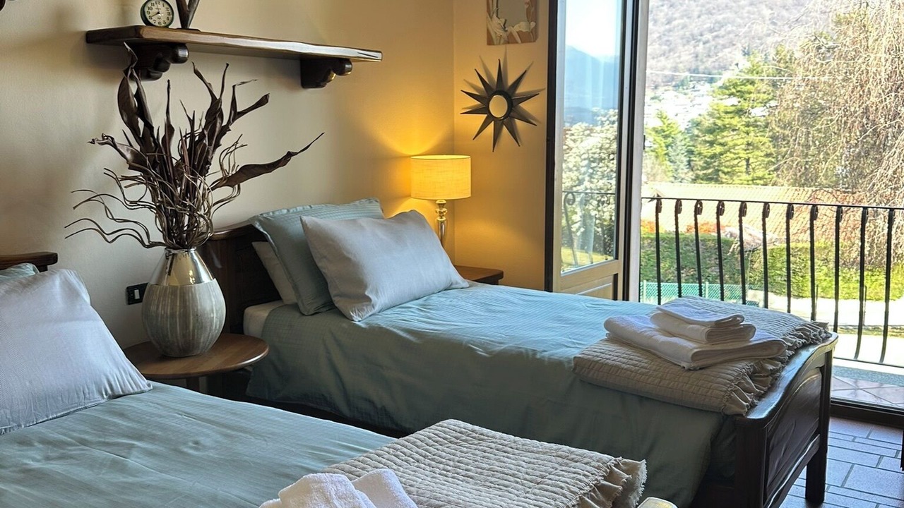 Photo of Bedroom in Lavena Ponte Tresa