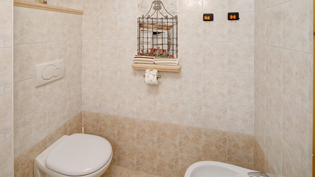 Photo of Bathroom in Teola