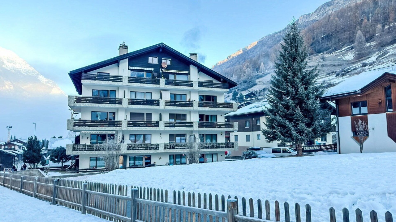 Photo of Others in Taesch