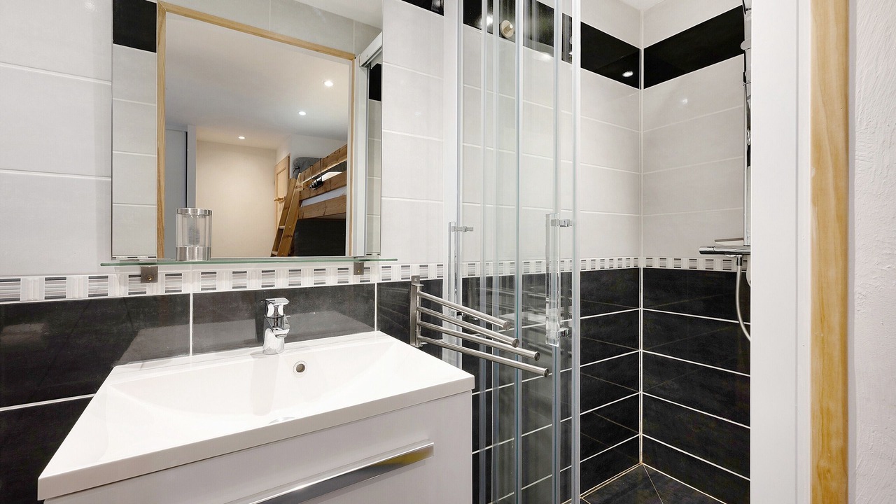 Photo of Bathroom in Nancroit