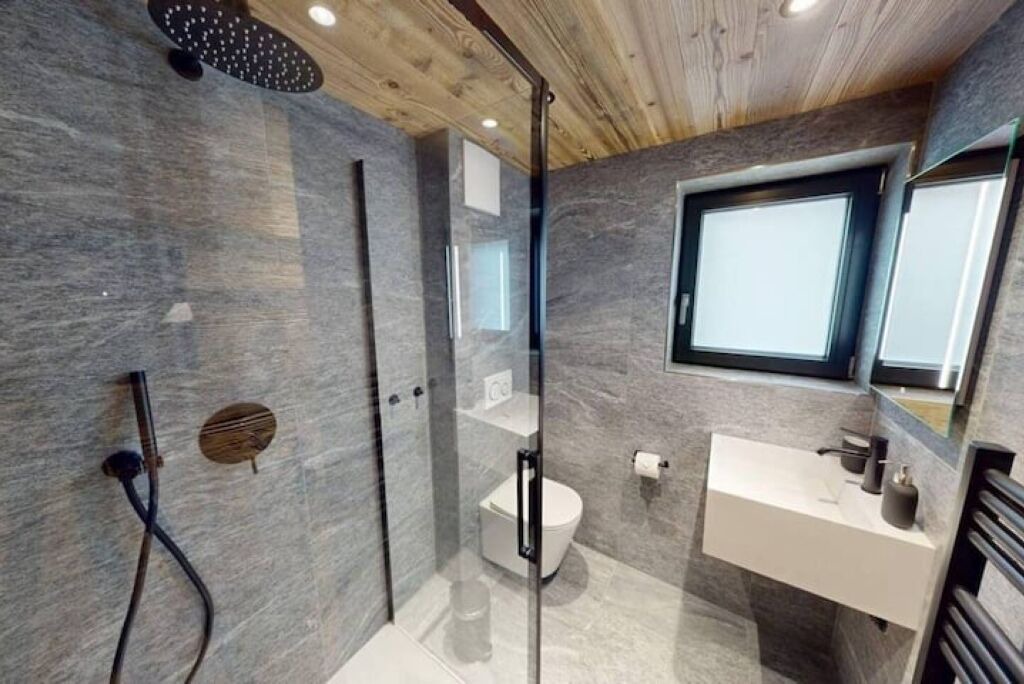 Photo of Bathroom in Champery