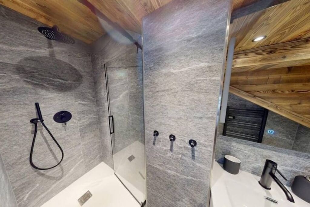 Photo of Bathroom in Champery