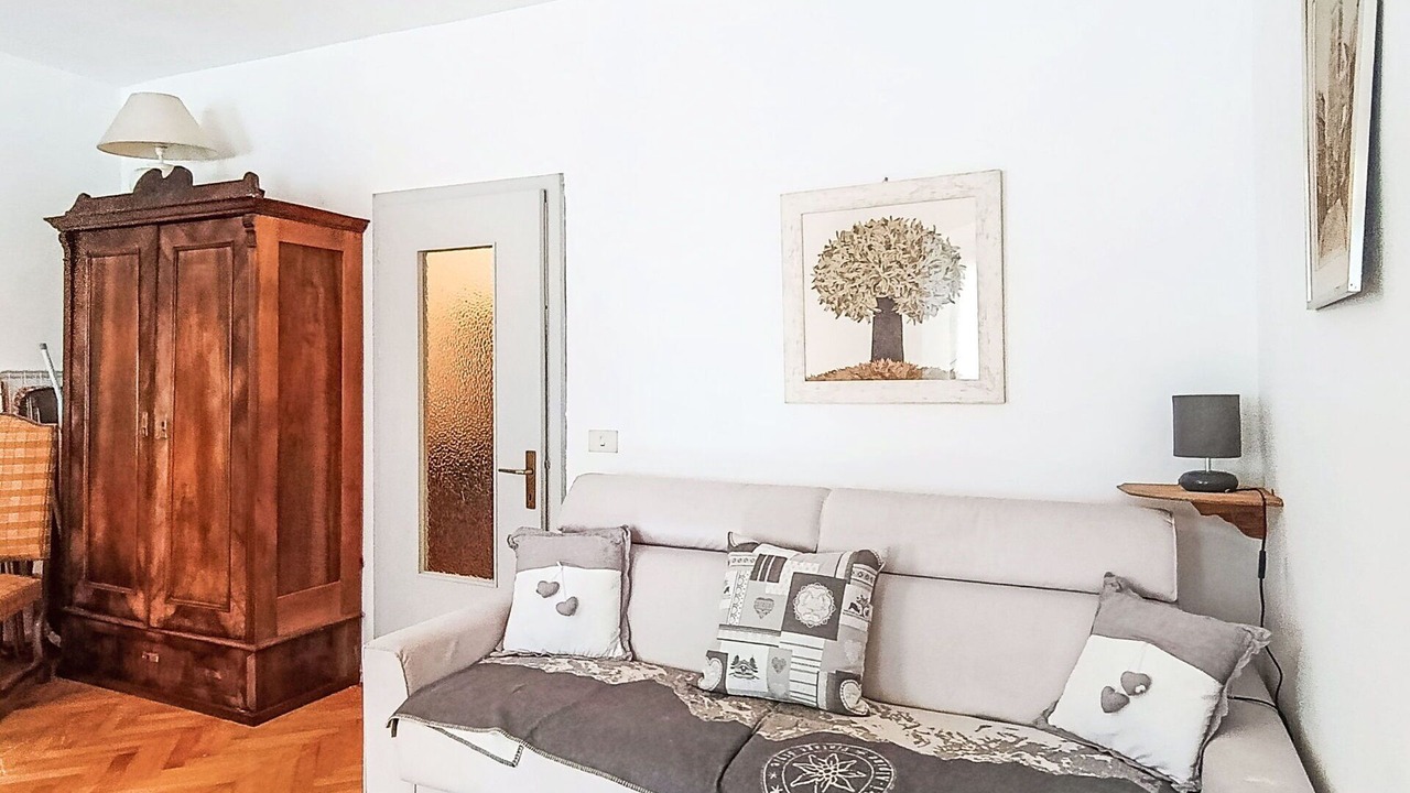 Photo of Bedroom in Pellizzano