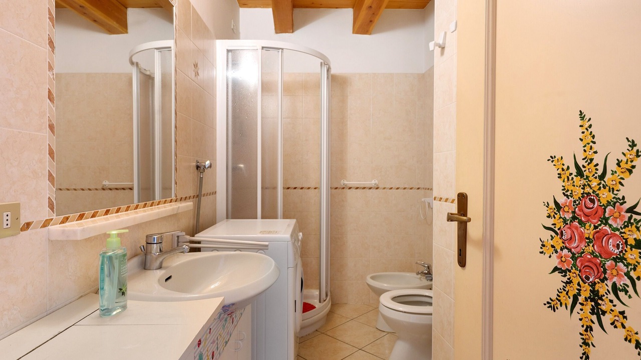Photo of Bathroom in Coredo
