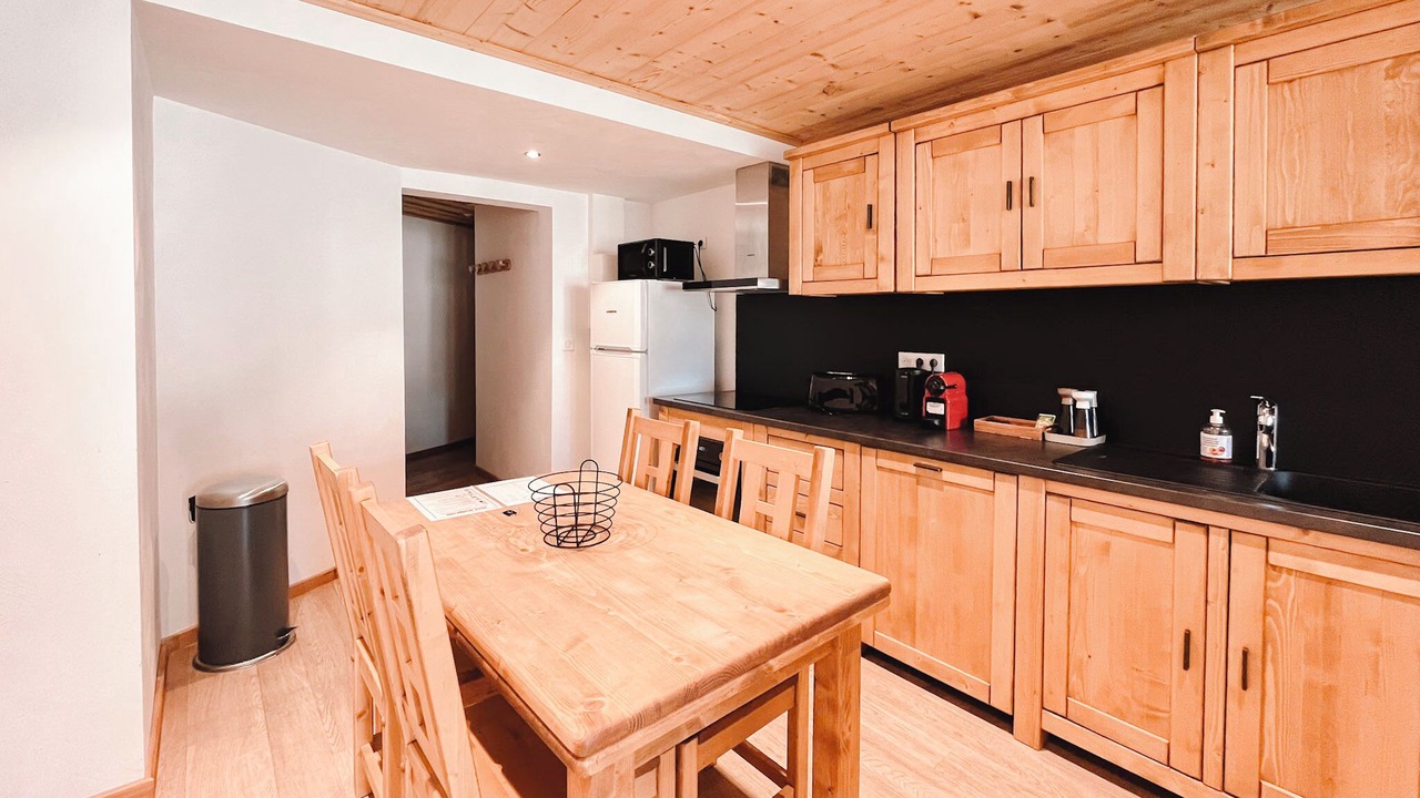 Photo of Kitchen in Praranger
