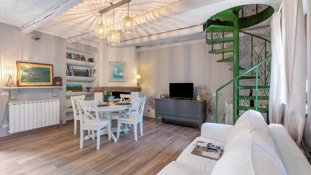 Photo of Bedroom in Angera