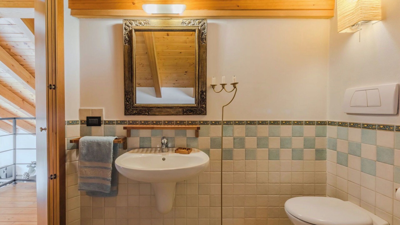 Photo of Bathroom in Carisolo