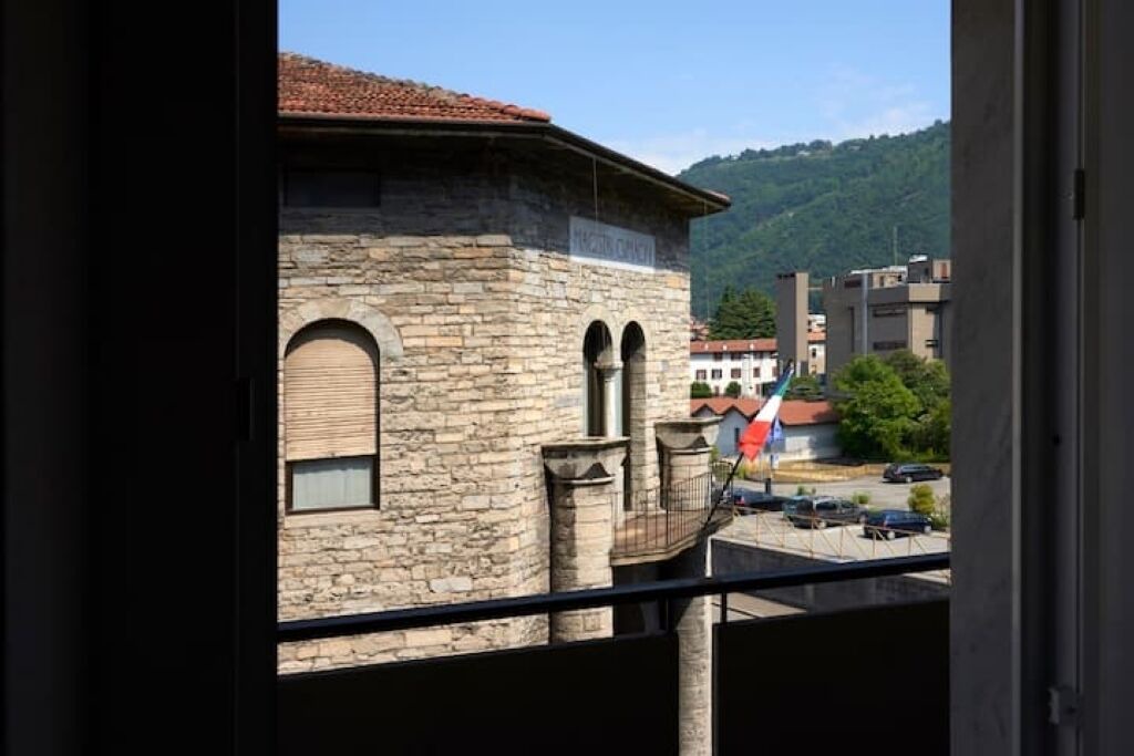 Photo of Others in Como