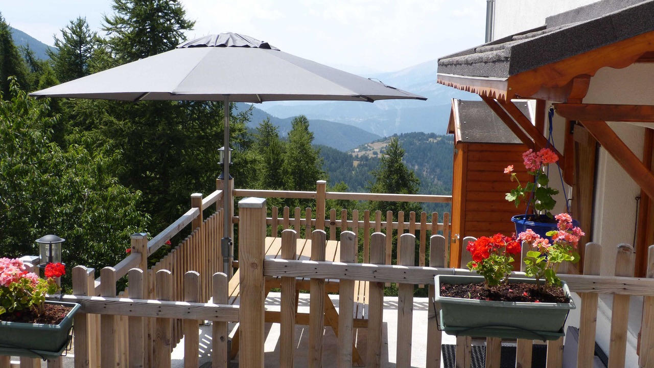 Photo of Patio Balcony in Peone