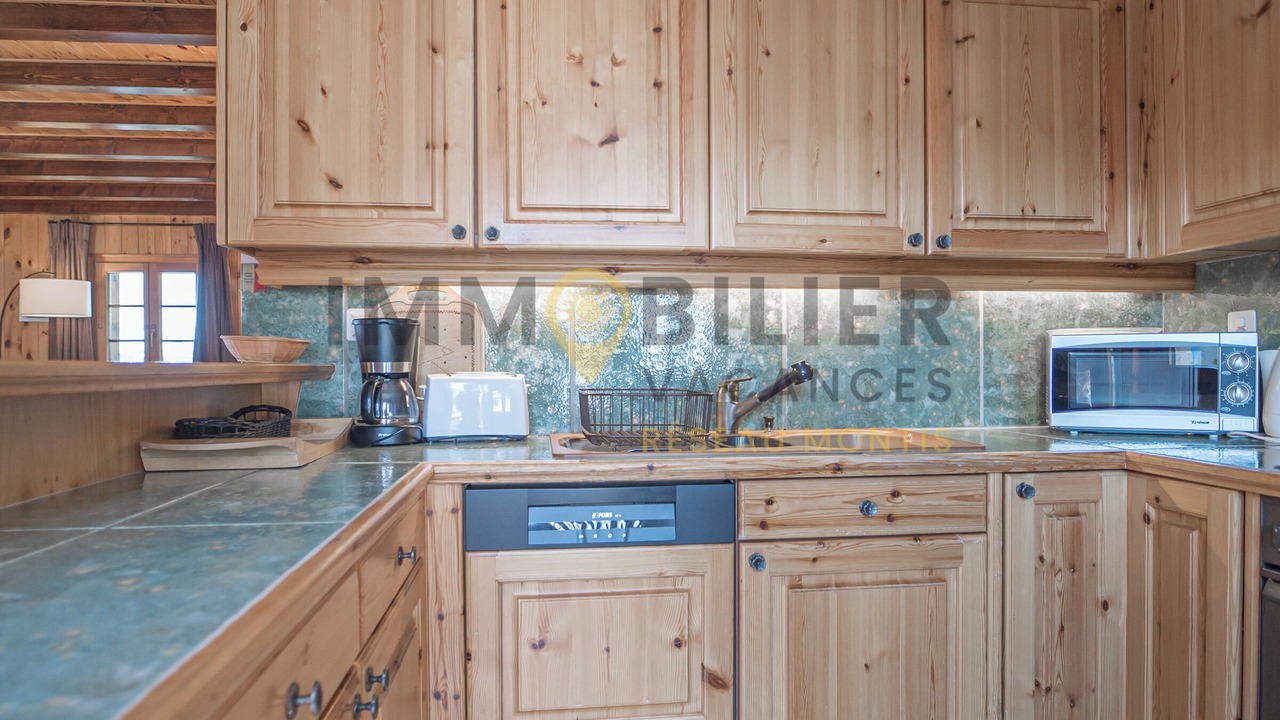 Photo of Kitchen in St. Luc