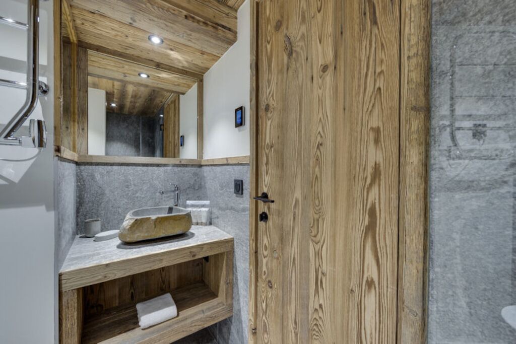 Photo of Bathroom in Les Almes