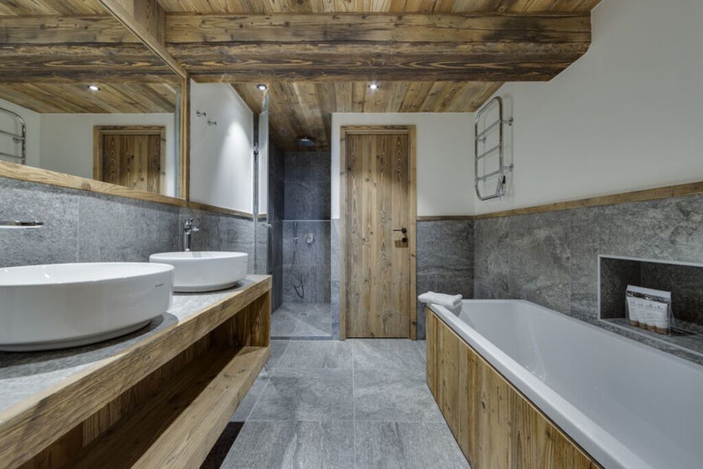 Photo of Bathroom in Les Almes