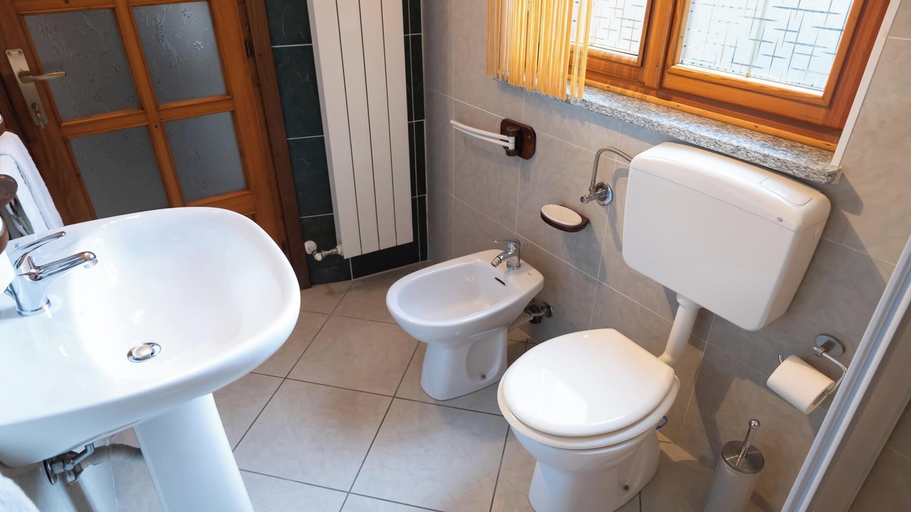 Photo of Bathroom in Brusimpiano