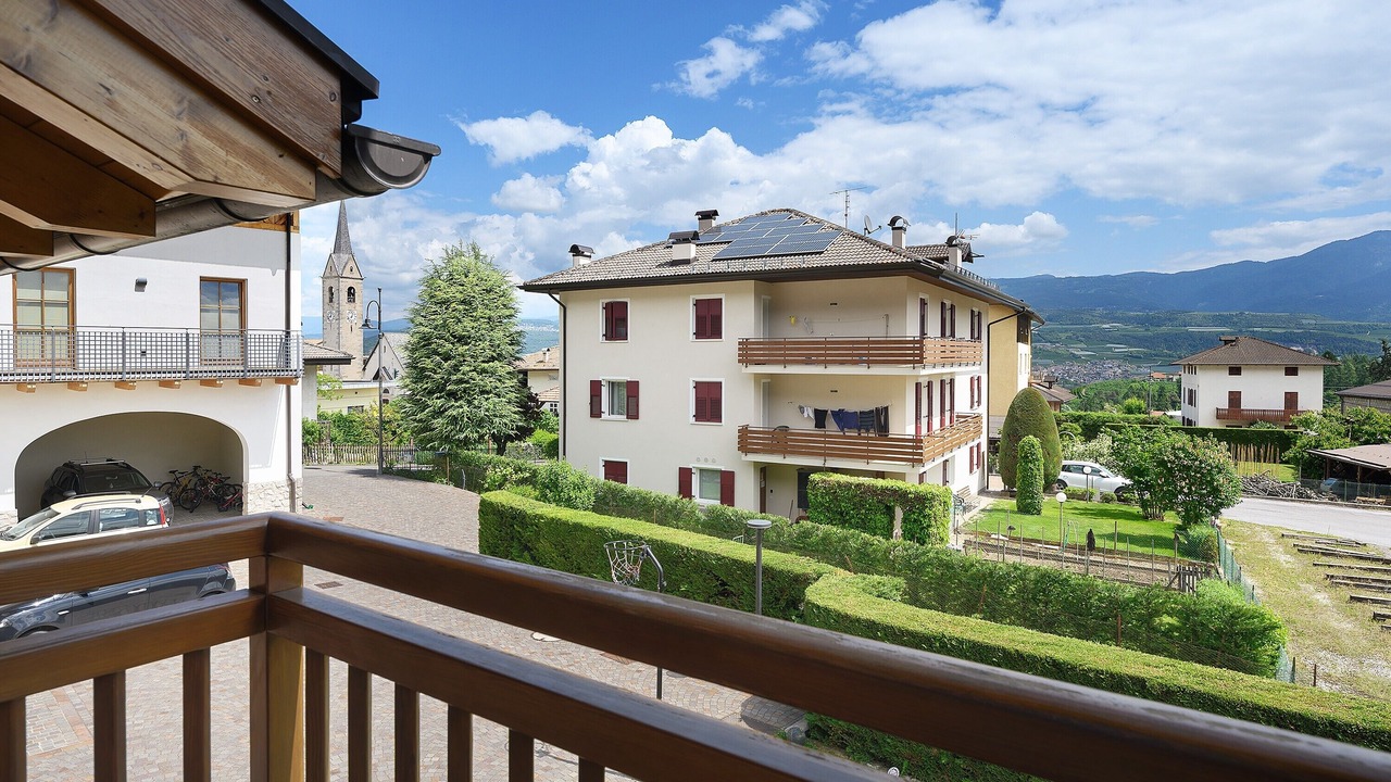 Photo of Outdoor in Flavon