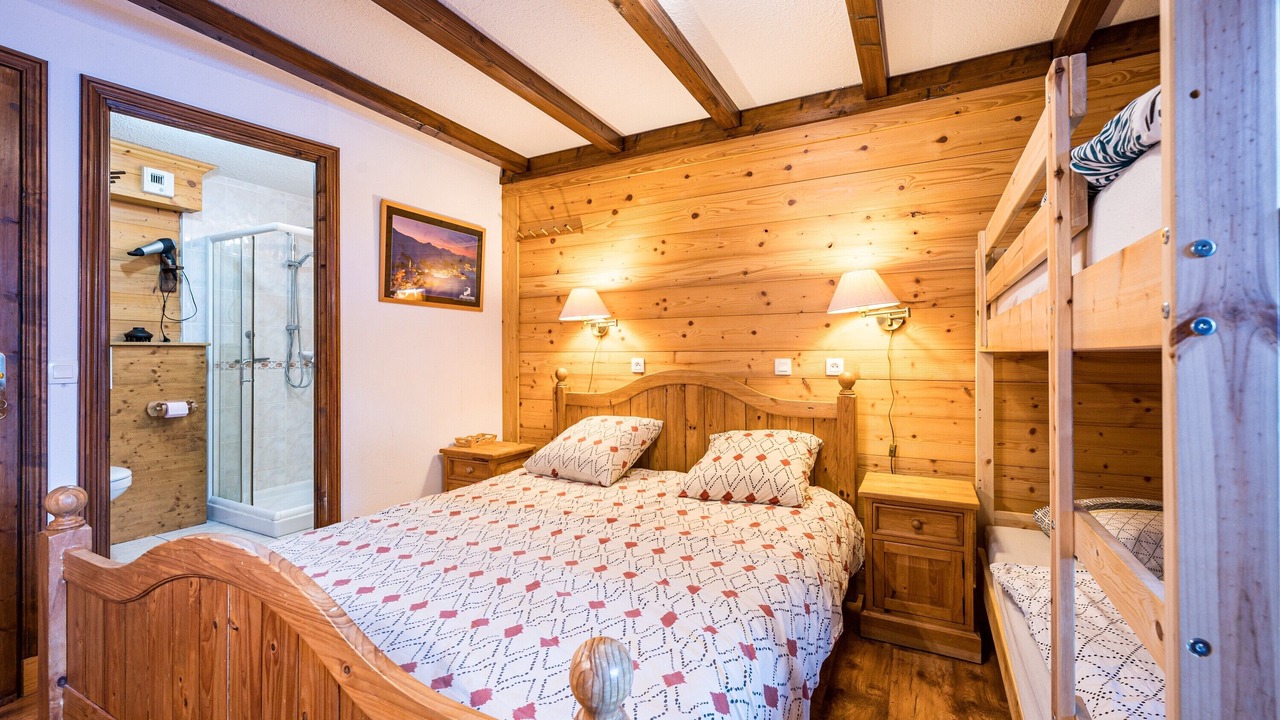Photo of Bedroom in Praranger
