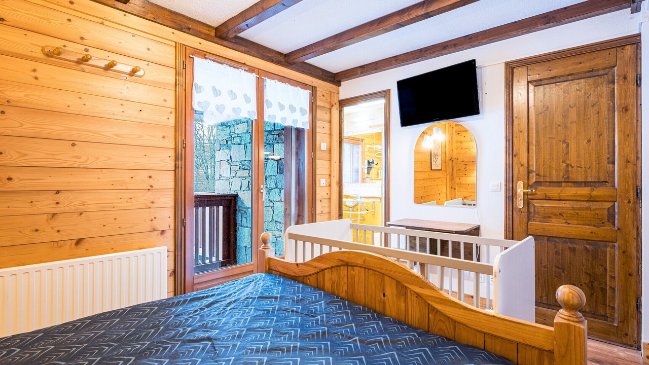 Photo of Bedroom in Praranger