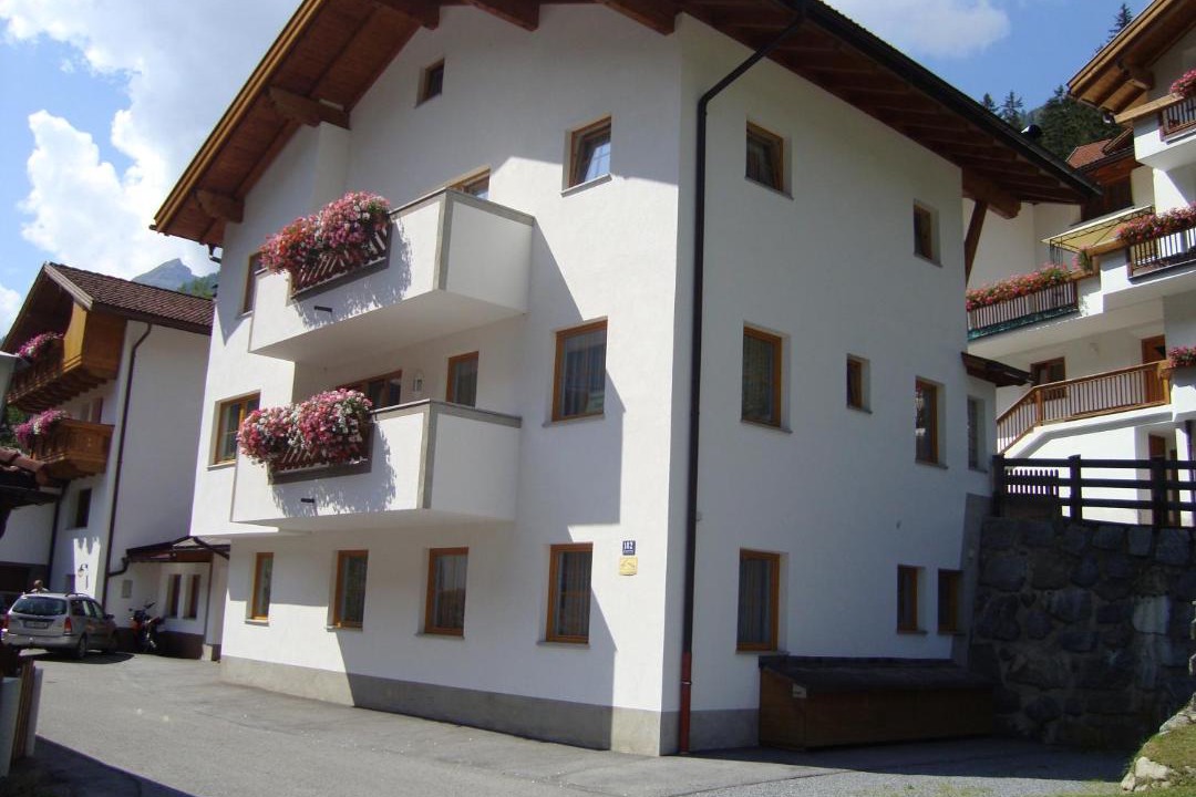 Photo of Others in Feichten
