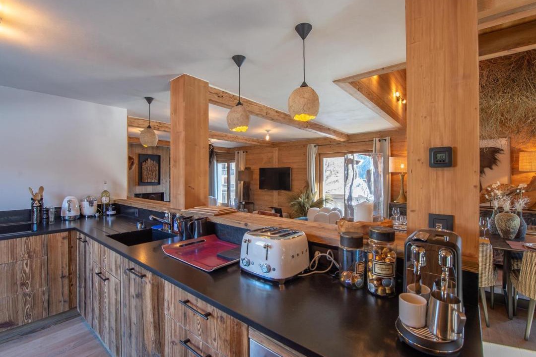 Photo of Kitchen in Demi-Quartier