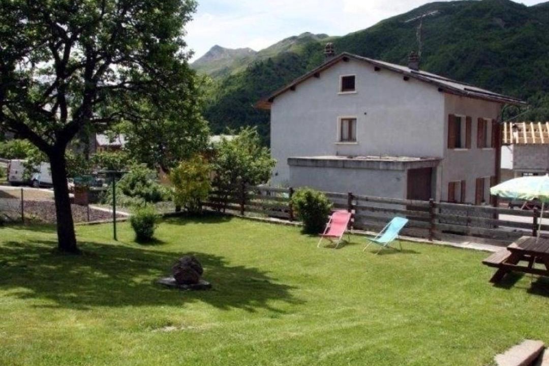 Photo of Buildings in Saint-Marcel