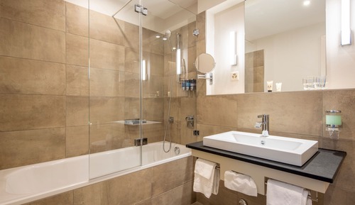 Deluxe Double or Twin Room, Balcony, Garden View