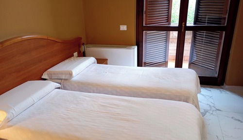 Standard Triple Room, Ensuite