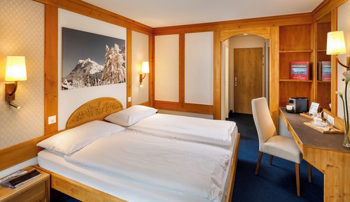 Double Room Scenic with south facing