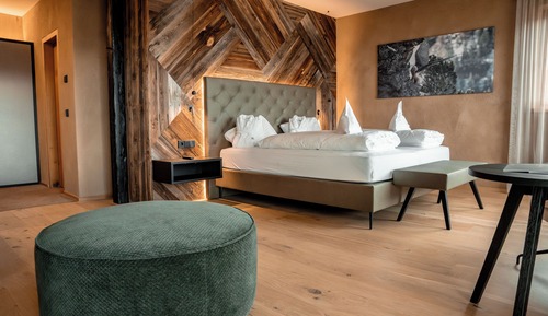 Superior Suite, Balcony, Mountain View