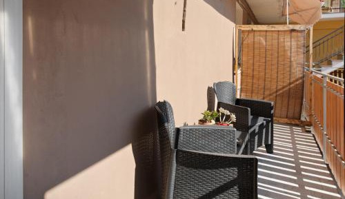 Superior One-Bedroom Apartment with Balcony