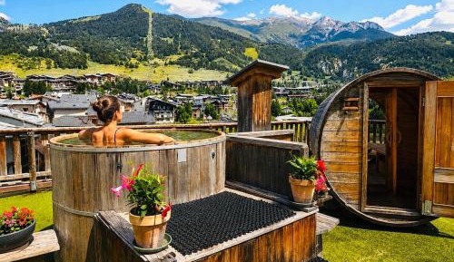 Two-Bedroom Apartment with Access to the Panoramic Sauna and Nordic Bath