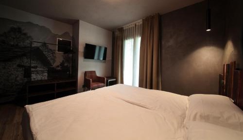 Double or Twin Room with Balcony