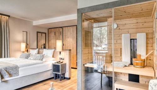 Suite with Sauna