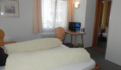 Interconnecting Double and Twin Room