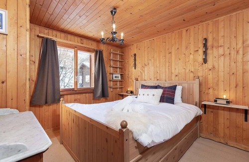 Riddes Cottage | Chalet Noisette Authentic Swiss Chalet Perfect for Families