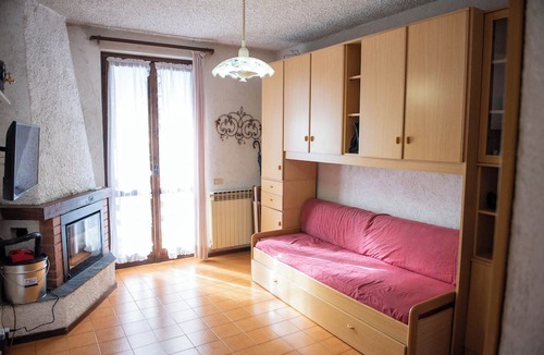 Miragolo San Salvatore Apartment | Casa Eleonora