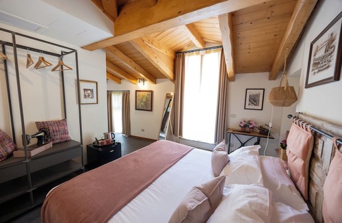 Lezzeno Bed & Breakfast | La Corte del Governo 565