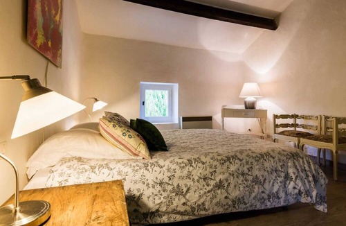 Valaurie House | Homerez - Spacious house for 4 ppl. with shared pool and terrace at Valaurie