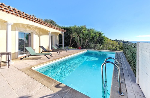 Nice Villa | Superbe Villa Avec Piscine Chauffée Clim Haut Debit BBQ Vue Mer