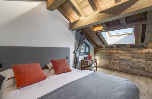 Meribel Village Apartment | Spacious Apartment with Hammam and Electric Cart, Close to Ski Lifts
