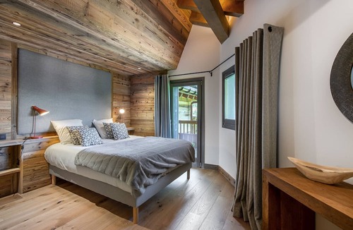 Meribel Village Apartment | Spacious Apartment with Hammam and Electric Cart, Close to Ski Lifts